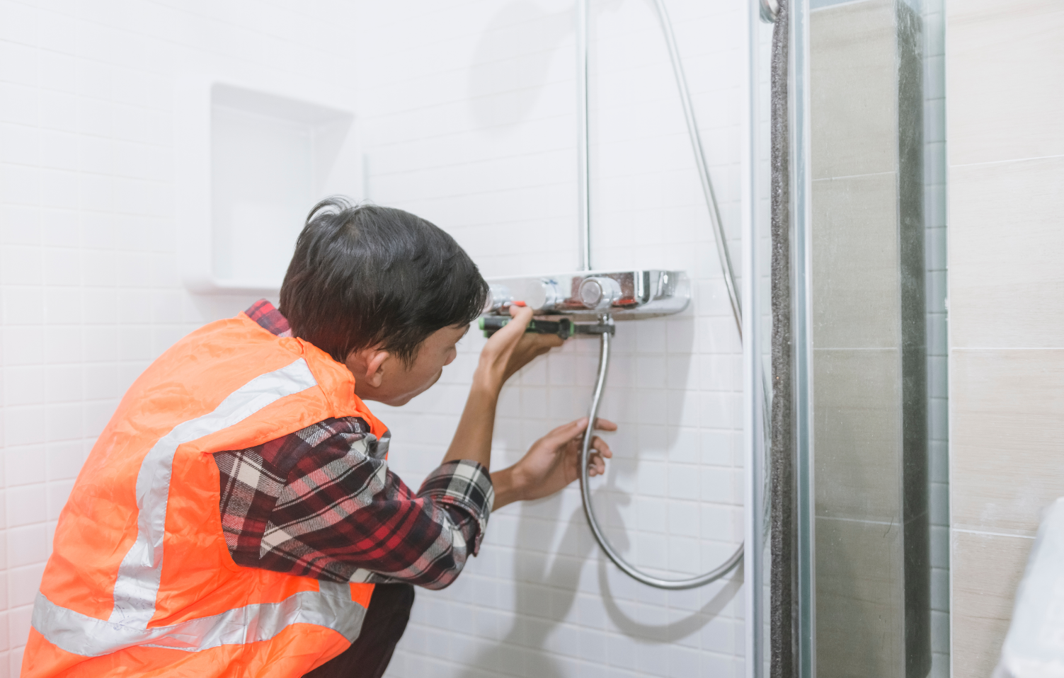 Plombier à Antony en intervention